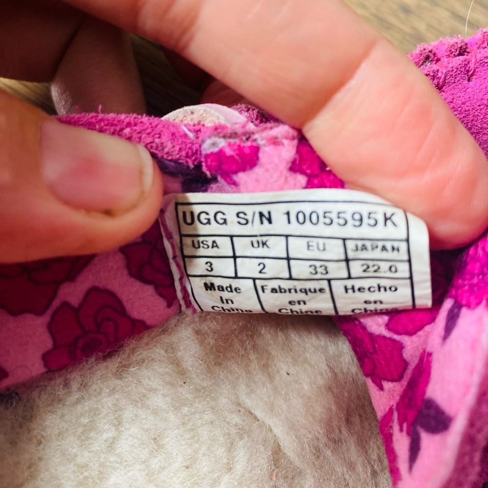 UGGS Ryder Rose Genuine Sheepskin Moccasin 3 Big Kids Shearling Slipper - Picture 6 of 9